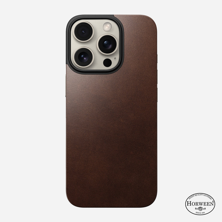 Front view of the Magnetic Leather Back designed for iPhone 16 Pro, emphasizing its ultra-thin profile and sophistication.